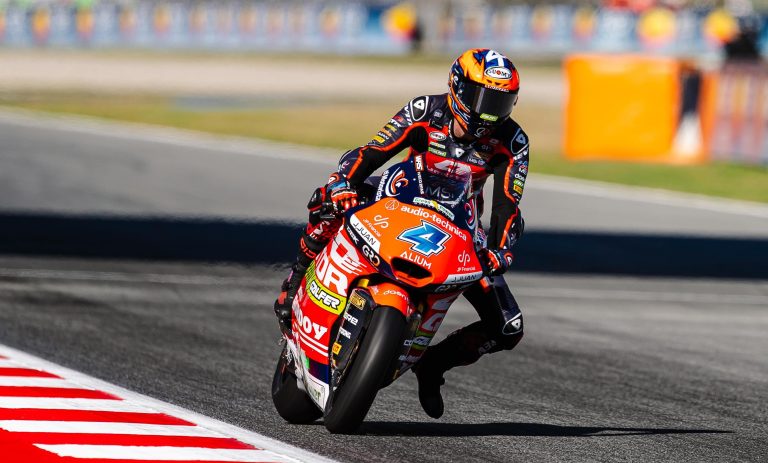 Ortolá mostra força e lidera movimentado treino da Moto2 em Aragão. González é 6º