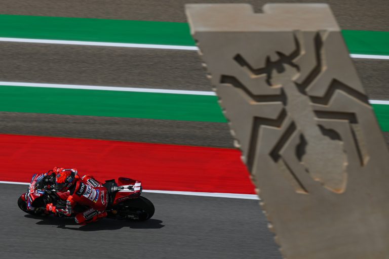 Marc Márquez expande reino no formigueiro e entra de vez na briga pelo título da MotoGP