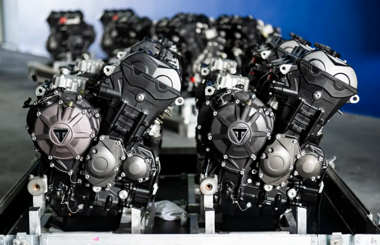Mais torque e menos peso: Triumph anuncia atualizações para motor da Moto2 em 2027