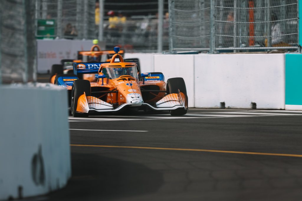 18) Scott Dixon | +6 voltas