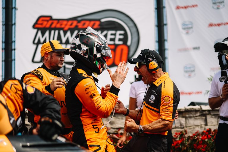 Kanaan exalta McLaren após vitórias de O’Ward em Milwaukee: “Motivos para nos orgulhar”
