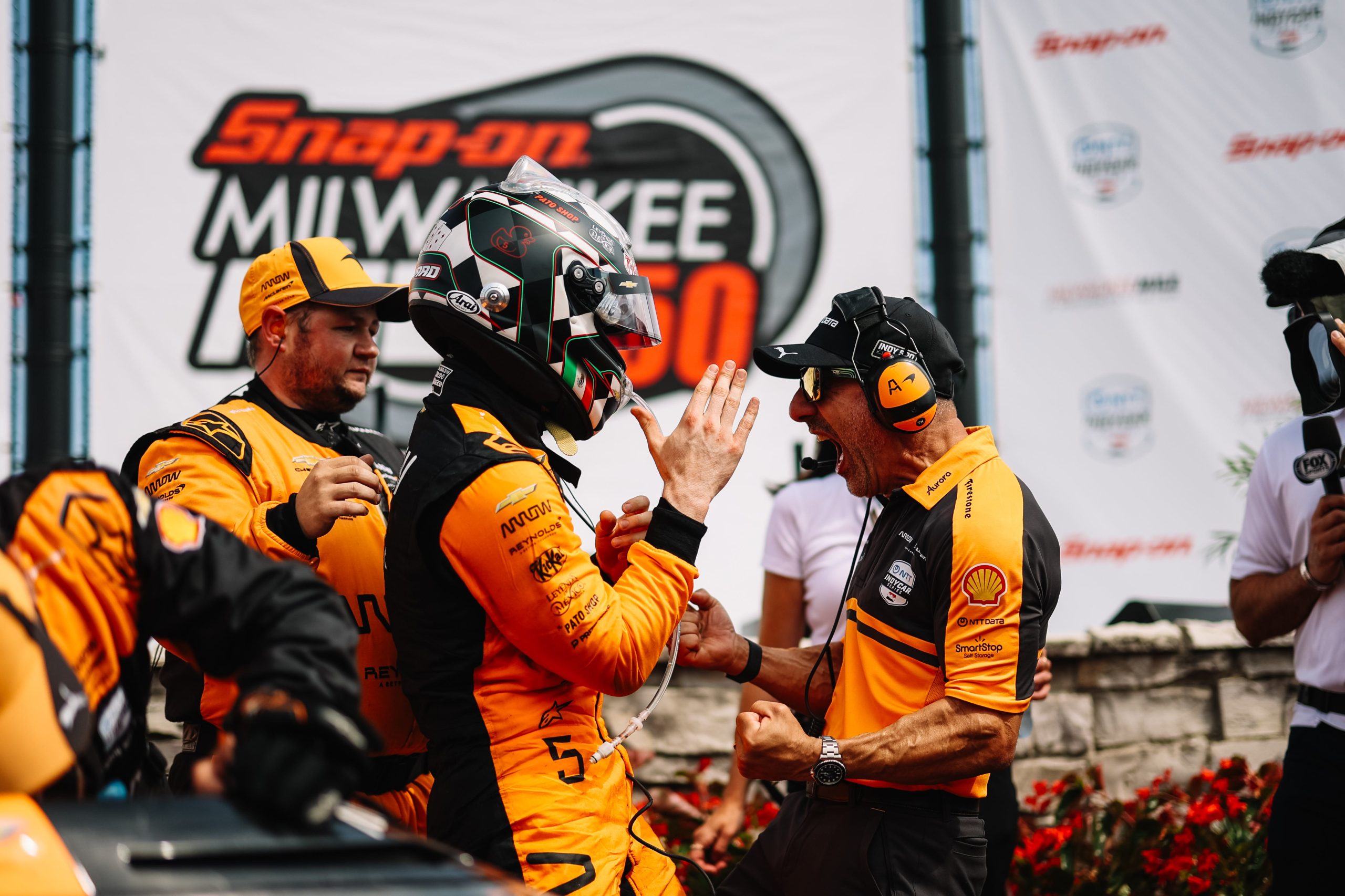 Kanaan exalta McLaren após vitórias de O’Ward em Milwaukee: “Motivos para nos orgulhar”