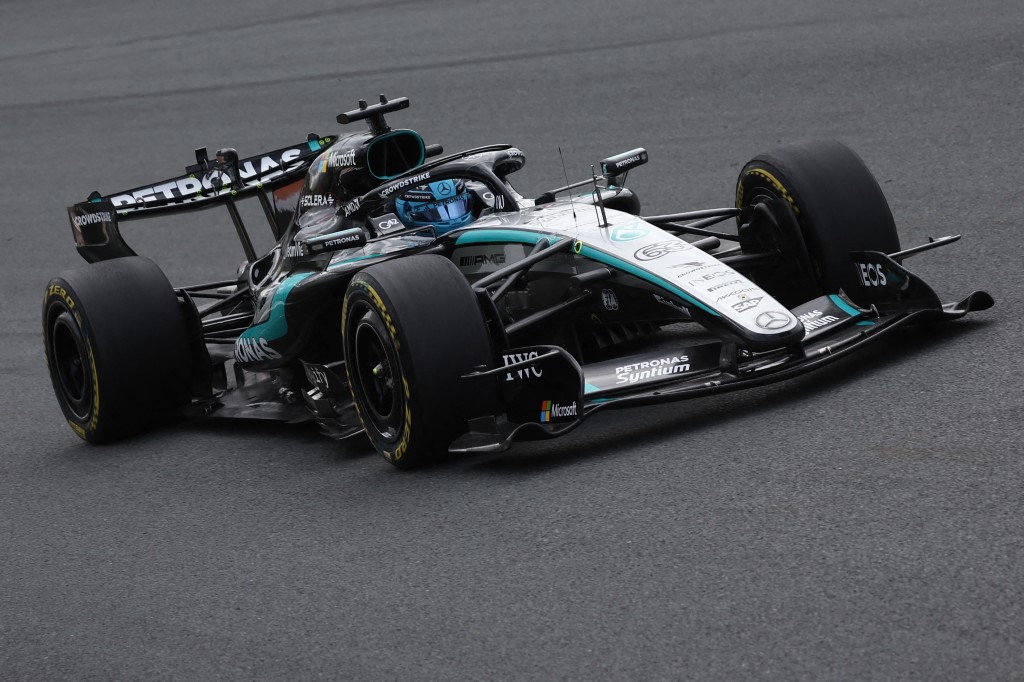Russell freia Norris e crava pole da sprint dos Países Baixos. Bortoleto é 9º