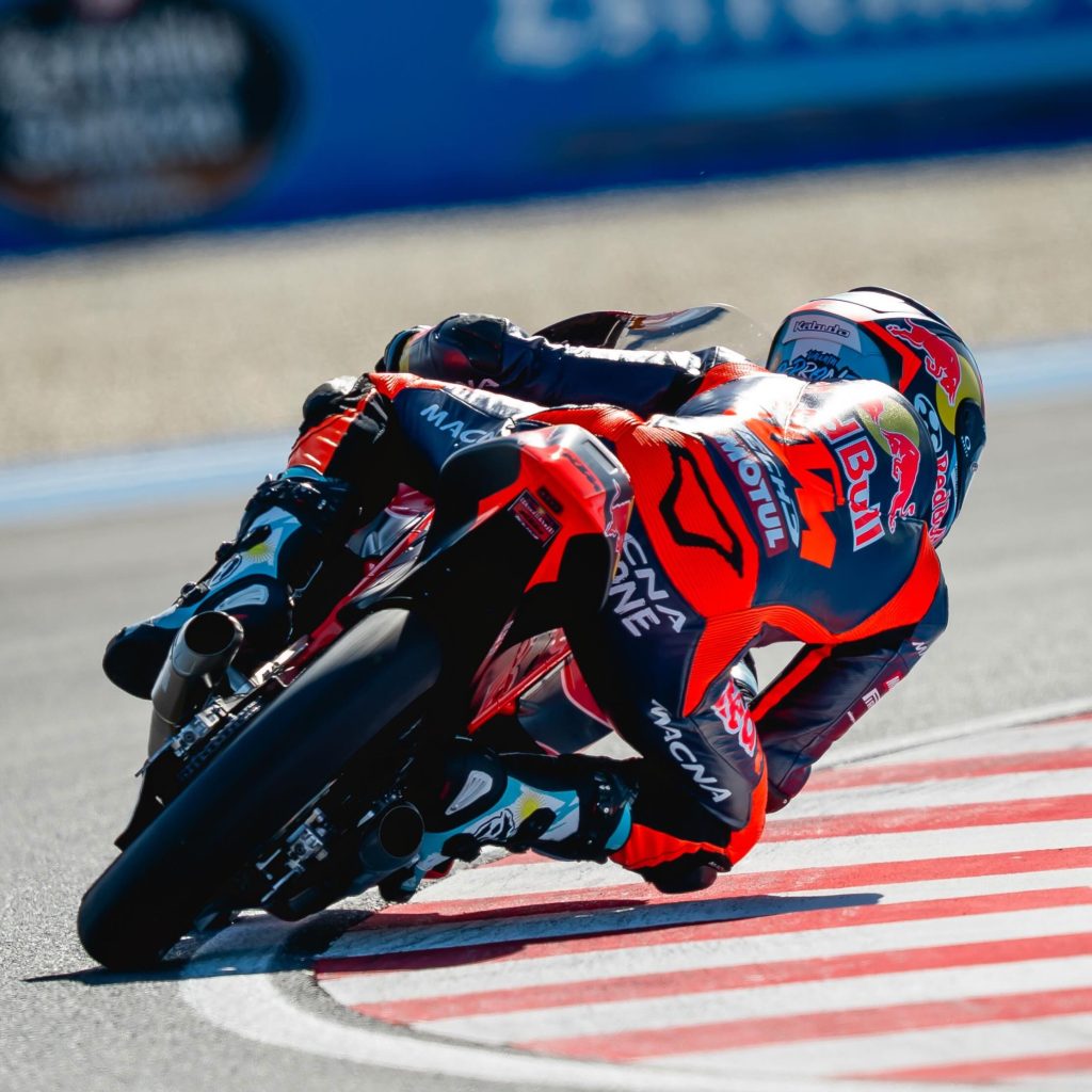 Perrone surpreende no fim e lidera dia de treinos da Moto3 na Grã-Bretanha. Quiles é 7º