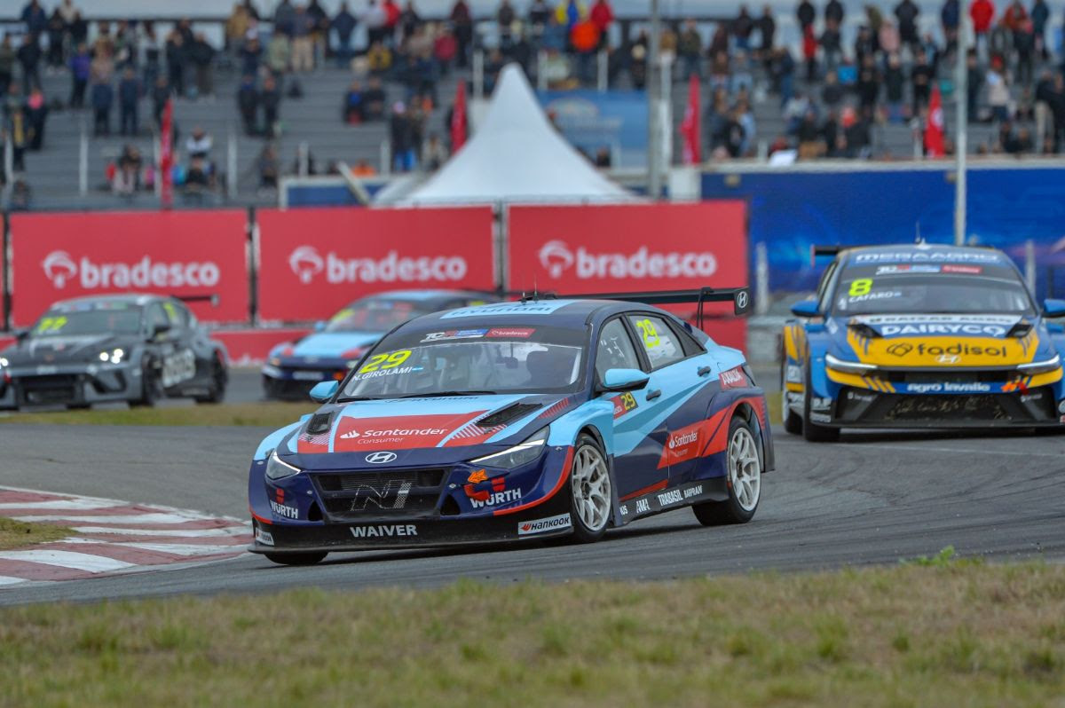 Girolami y Reis se reparten las victorias de la fecha doble del TCR South America en Córdoba