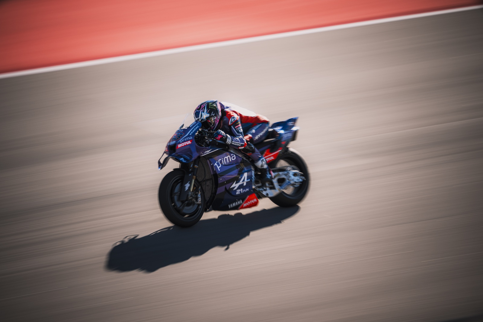 Miller cita evolução, mas reconhece déficit do motor Yamaha: “Não faz sentido reclamar”