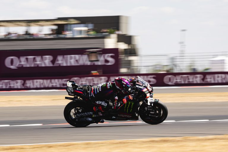 Martín passeia e vence corrida sprint da MotoGP em Silverstone. Moreira fica em 10º