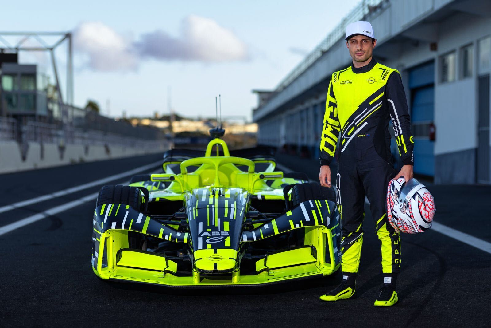 Opel anuncia contratação de Evans para temporada 2026/27 da Fórmula E