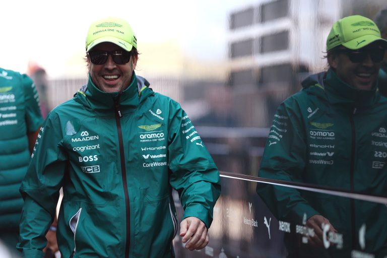Alonso elogia Aston Martin por pontos nos Países Baixos: “Acertaram todas as decisões”