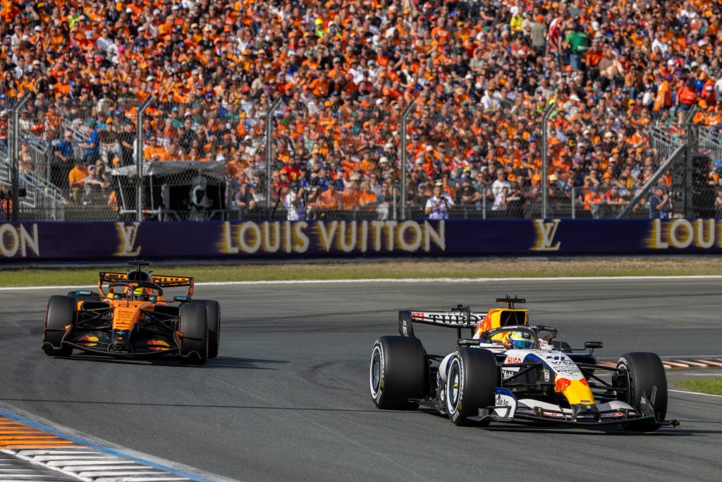 No Brasil, os treinos livres podem ser acompanhados pelo canal por assinatura SporTV e pela F1 TV, plataforma de streaming oficial da categoria.
