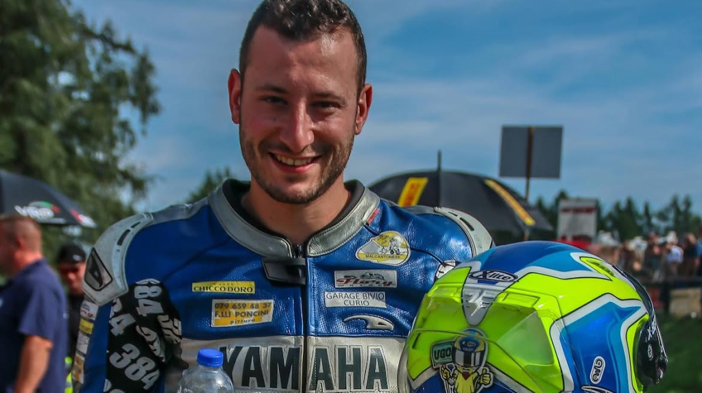 Piloto suíço de 29 anos morre em acidente durante competição na Ilha de Man