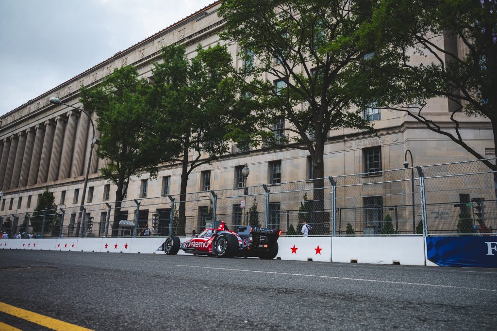 14) Josef Newgarden - 57s632