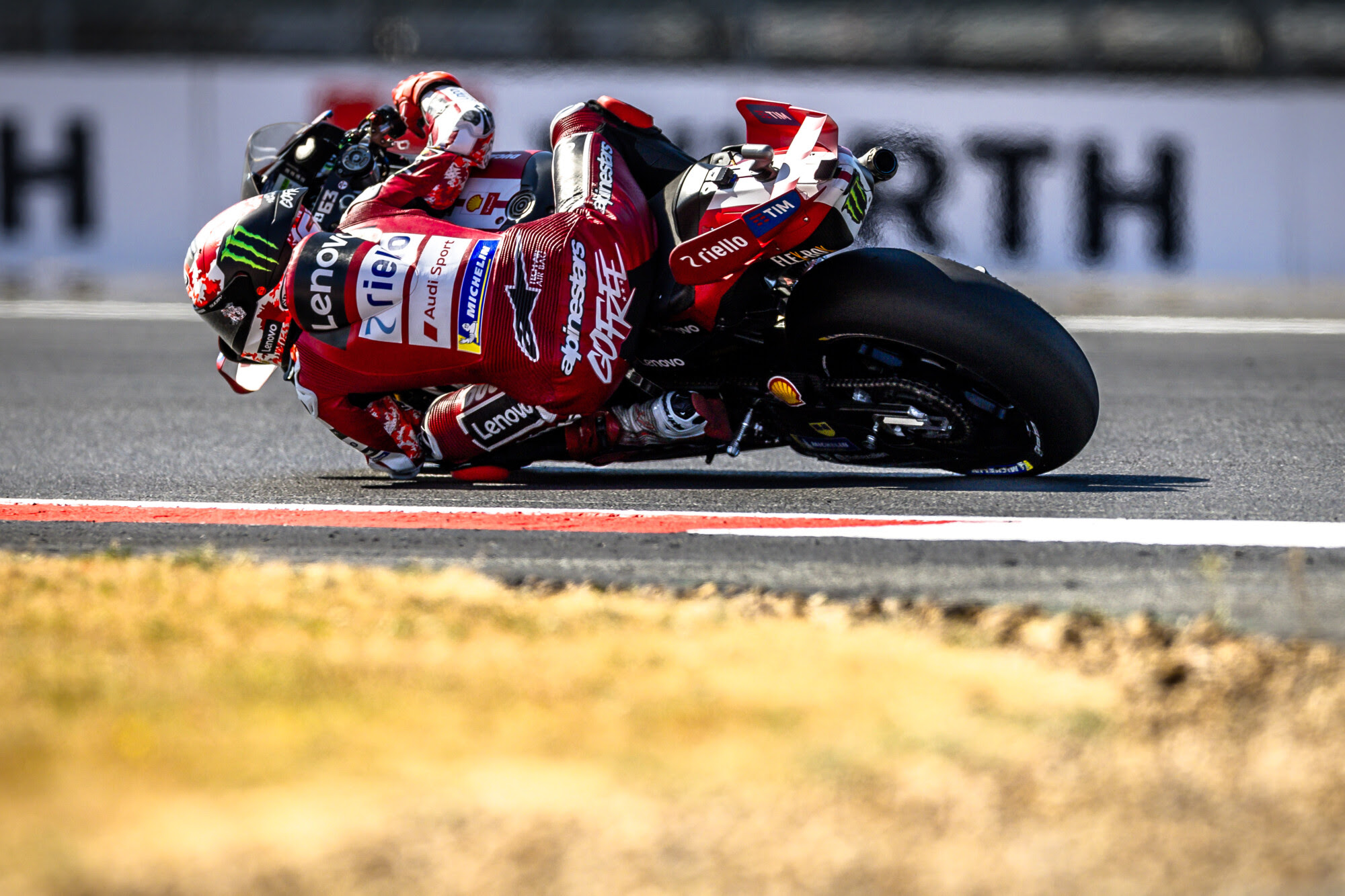 Bagnaia lamenta abandono e reclama de aderência da Ducati: “Não sabemos o que fazer”