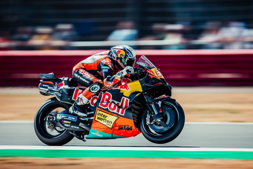 CEO da KTM celebra recuperação financeira e descarta venda da equipe: “Nosso DNA”