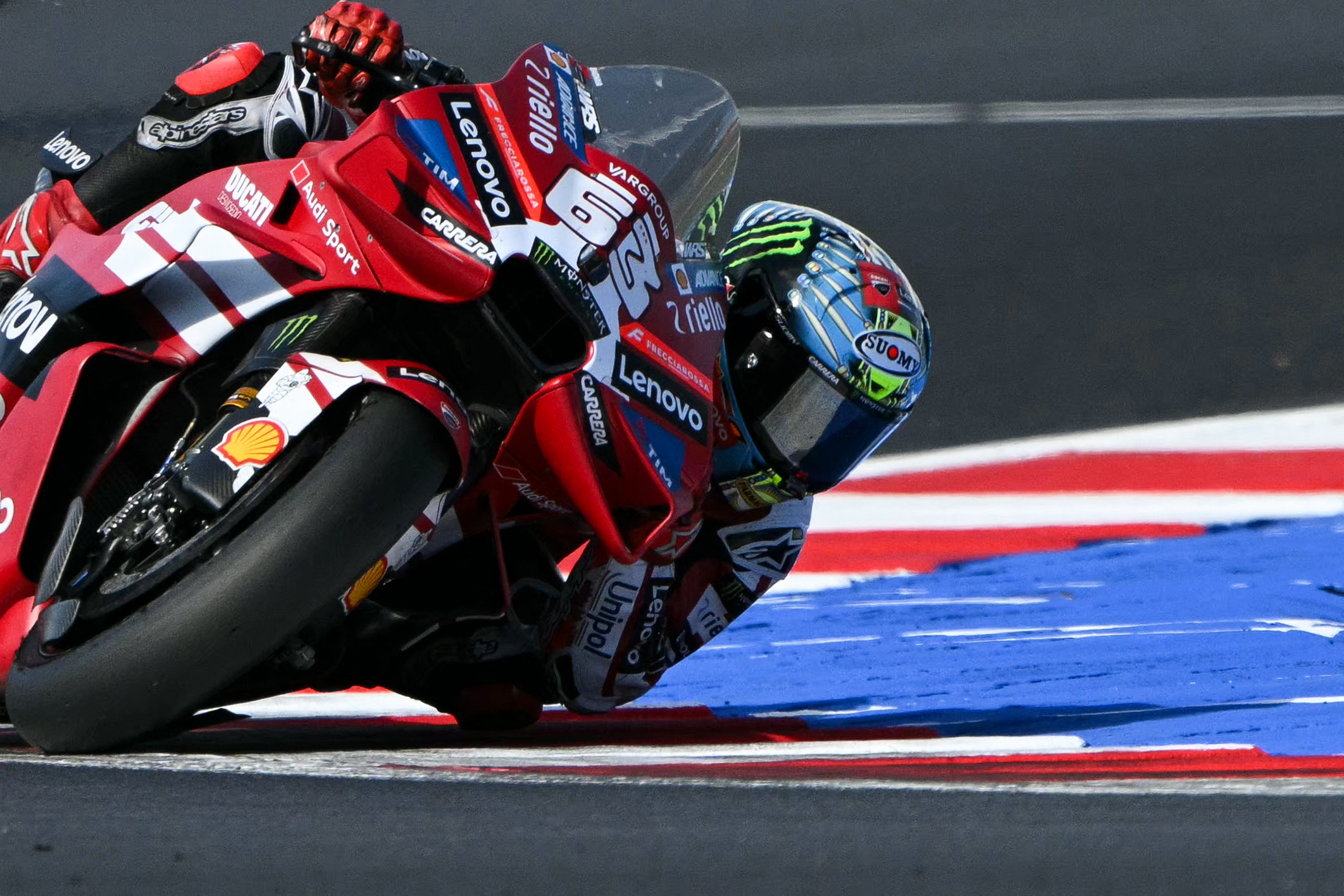 Bagnaia revela barreira enfrentada na Ducati em papo com Di Giannantonio flagrado por TV