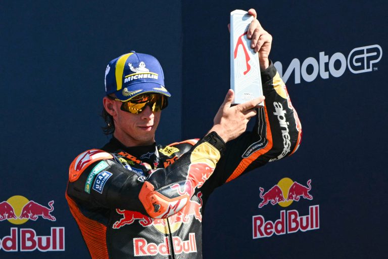 Acosta celebra volta por cima e pódio com KTM em Misano: “Mudamos a moto inteira”
