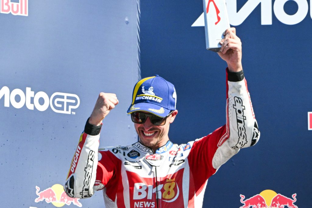 Álex Márquez diz que Marc “brincou” com ritmo, mas celebra 2º lugar “inesperado” em Misano
