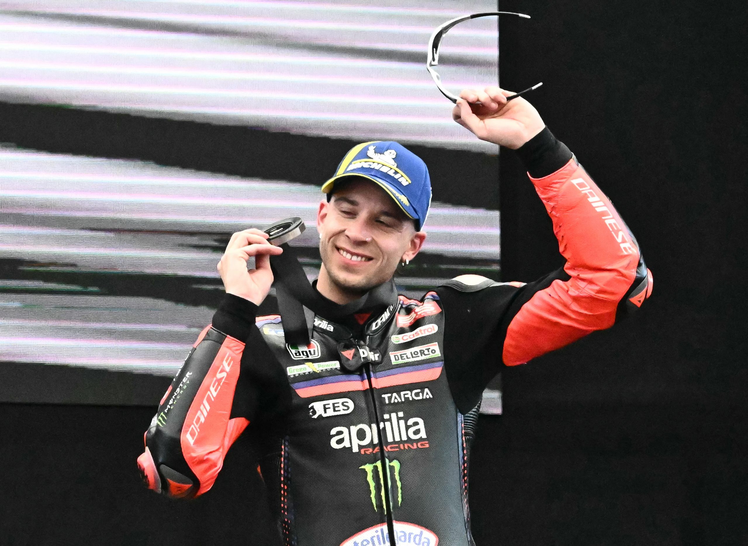 Bezzecchi reduz prejuízo e volta ao alcance de Martín e Márquez na briga pelo título