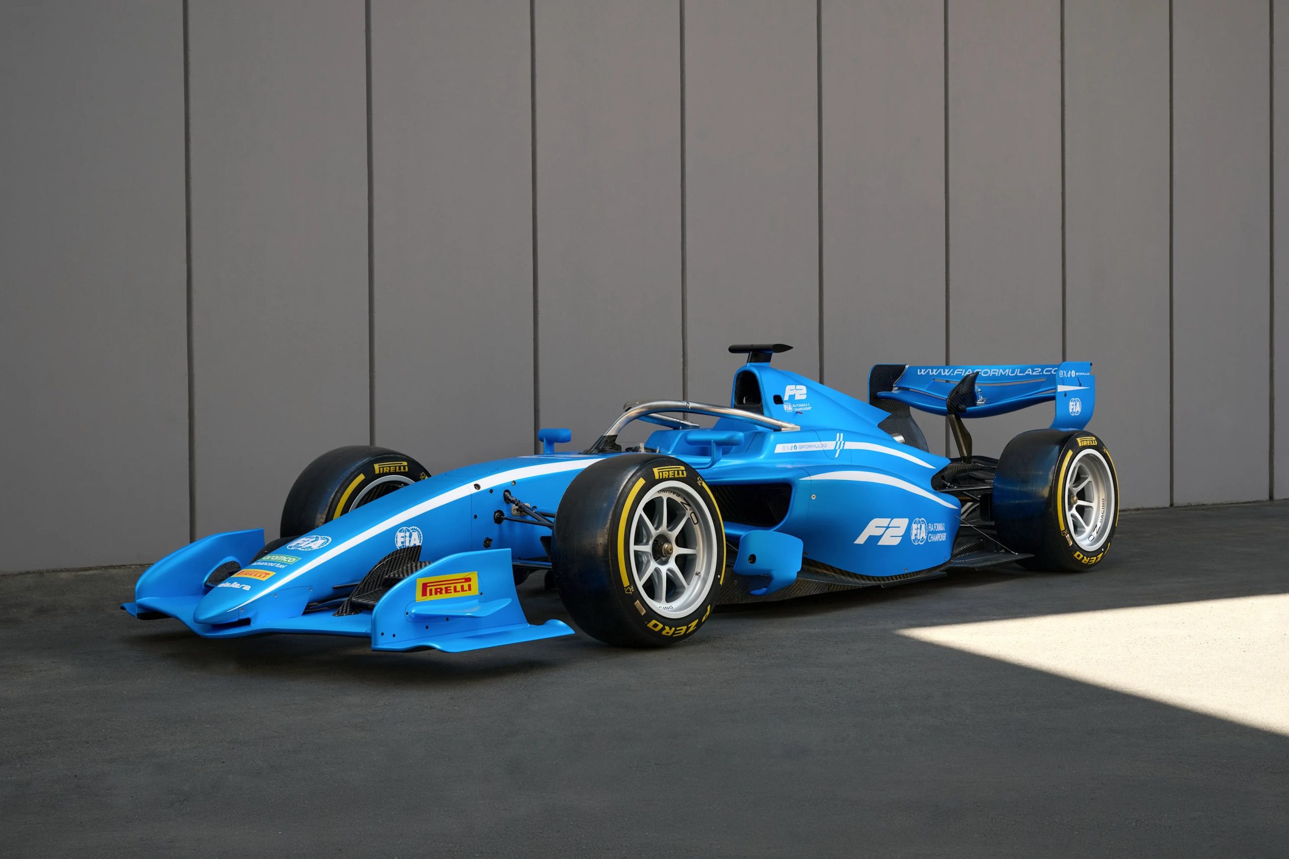 Design à la F1 e motor de arranque: os detalhes do carro da F2 2027