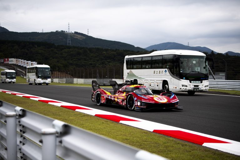 O GRANDE PRÊMIO segue como emissora oficial do WEC no Brasil e transmite AO VIVO e COM IMAGENS as emoções do fim de semana, assim como todas as provas do campeonato, no canal no YouTube e na GPTV