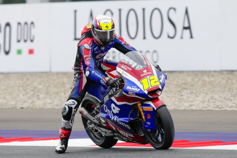 Salač segura González na Áustria e garante 1ª pole na Moto2 2026. Guevara é 5º