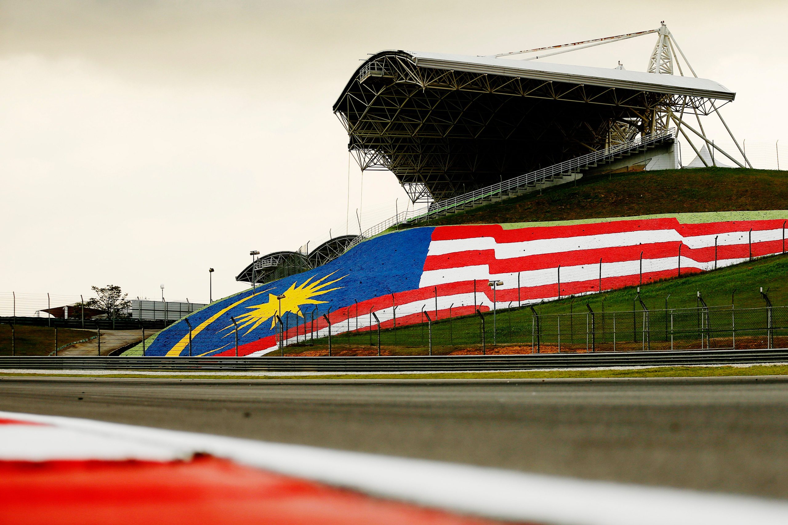 Sepang 2017 x 2026: como era F1 na última vez em que esteve na Malásia?