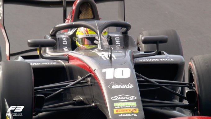 Kato resiste ao caos e vence movimentada sprint da F3 em Monza. Clerot abandona