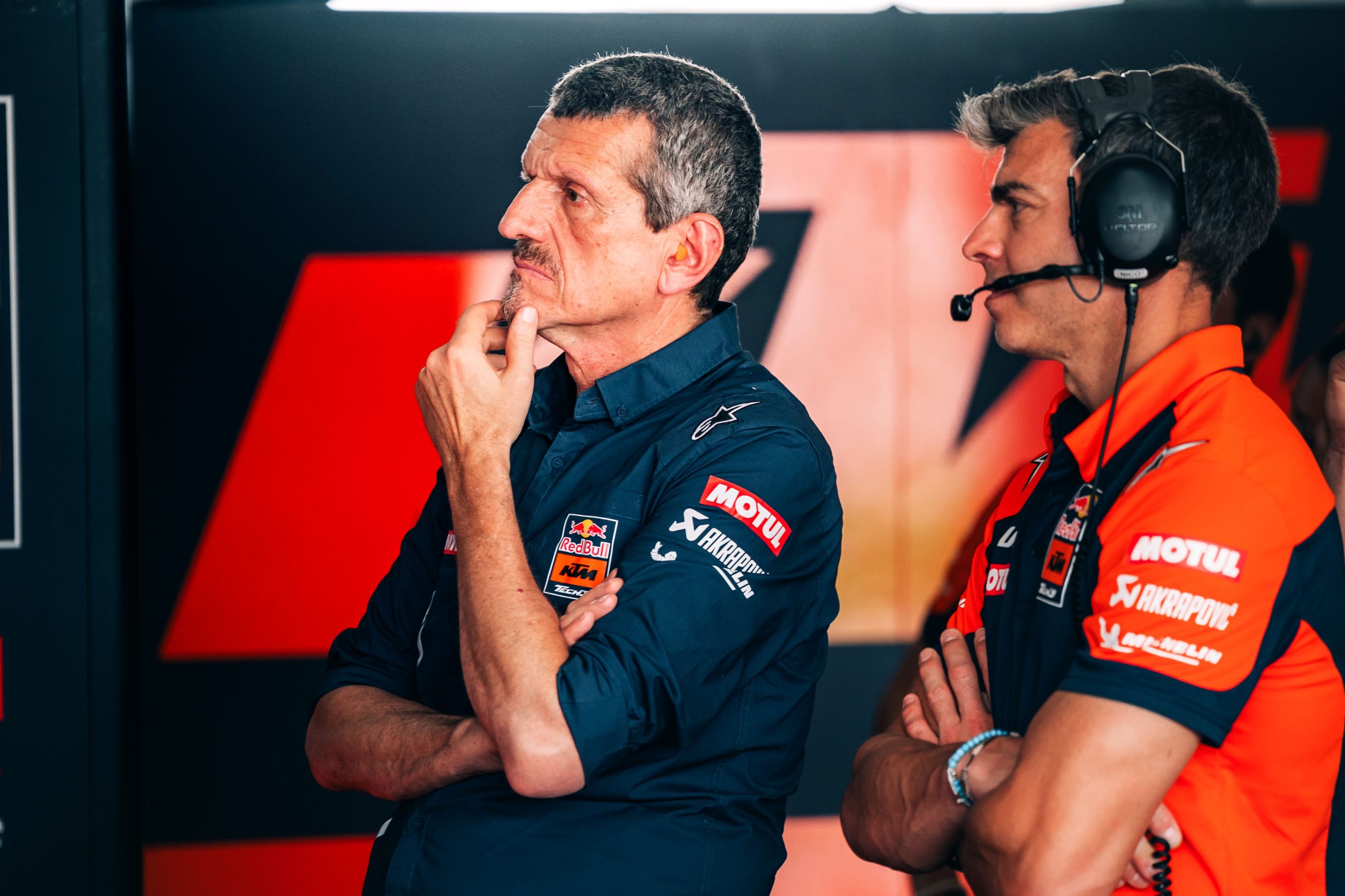Steiner admite decisão difícil, mas explica escolha por Agius em vez de González: “Idade”