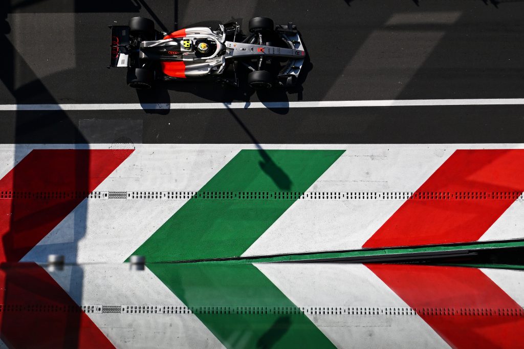 No entanto, como Andrea Kimi Antonelli foi punido por causa das trocas de componentes da unidade de potência da Mercedes, o paulista saltou para o top-10 do grid de largada