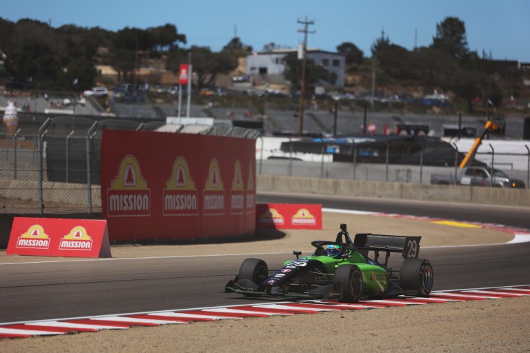 Pierson e Kucharczyk cravam poles da Indy NXT em Laguna Seca. Fittipaldi é 13°