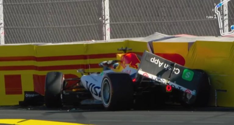 Lindblad bate na curva 13 e causa bandeira vermelha no TL2 do GP da Espanha