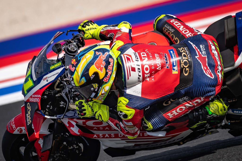 Moreira aproveita chance e lidera teste da Pirelli com motos de 850cc na Áustria