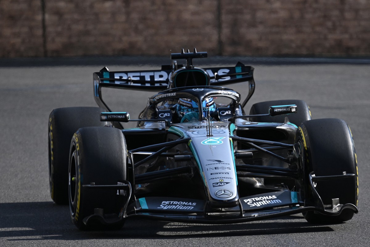 Russell holds off Verstappen by 0.1s to win Azerbaijan Grand Prix