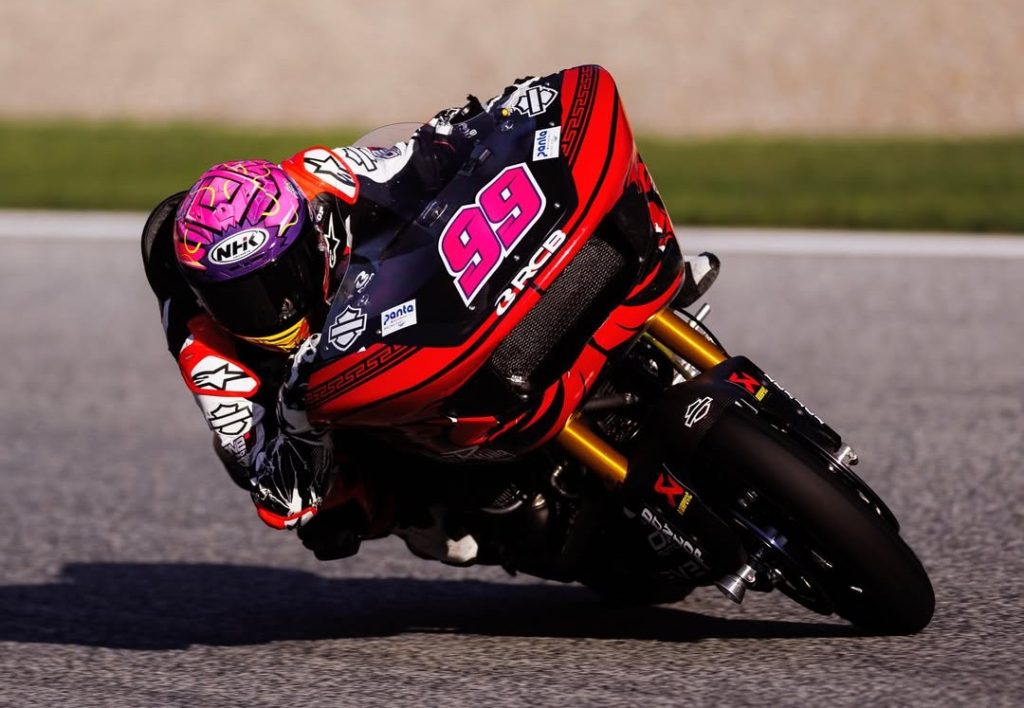 Gutierrez supera McDonald e vence corrida 1 da Baggers na Áustria. Granado cai