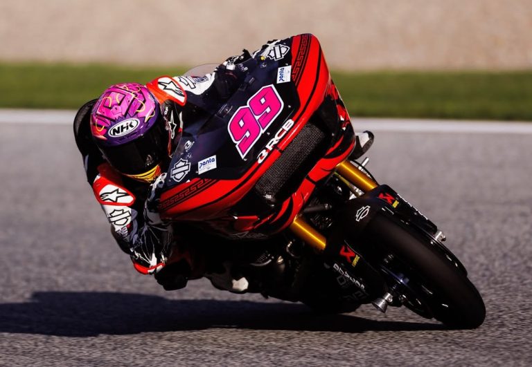 Gutierrez supera McDonald e vence corrida 1 da Baggers na Áustria. Granado cai