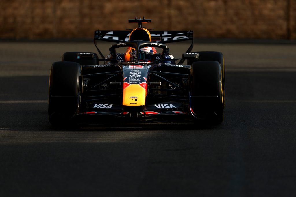 Verstappen supera a Russell y lidera el tercer entrenamiento del GP de Azerbaiyán; Colapinto es 10°
