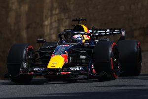 Verstappen desafia Mercedes e lidera TL1 do GP do Bahrein na Malásia. Bortoleto é 13º