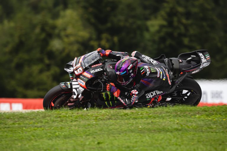 Martín aproveita erro de Acosta e vence sprint da MotoGP na Áustria. Marc Márquez é 2º