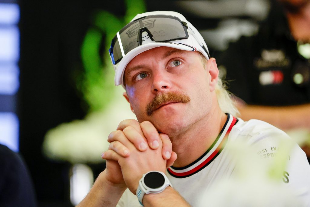 Bottas destaca el progreso de Cadillac en la F1 2026 tras reducir la temperatura de los frenos