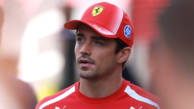 Leclerc critica rumores “desrespeitosos” sobre Vasseur na Ferrari: “Extremamente competente”