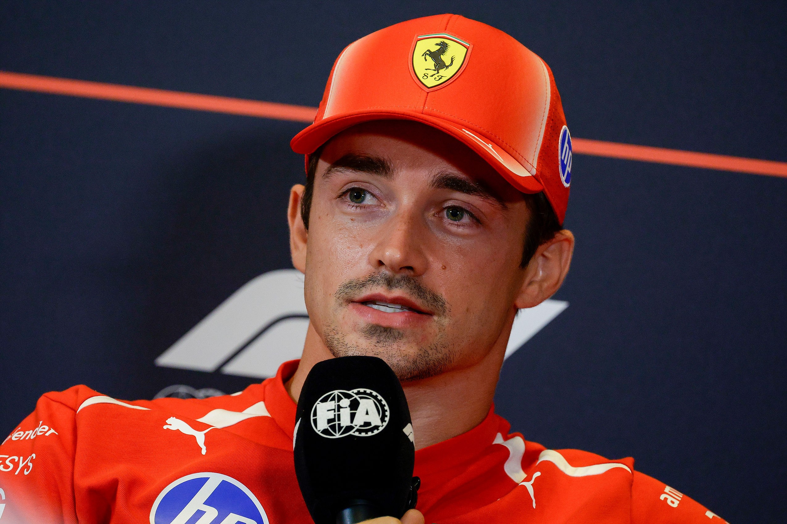 Leclerc admite que no tuvo ritmo con Ferrari en el jueves de Baku: “Tenemos mucho trabajo por delante”