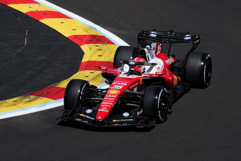 Ferrari elogia Leclerc e defende estratégia no GP da Espanha: “Pelo menos tentamos”