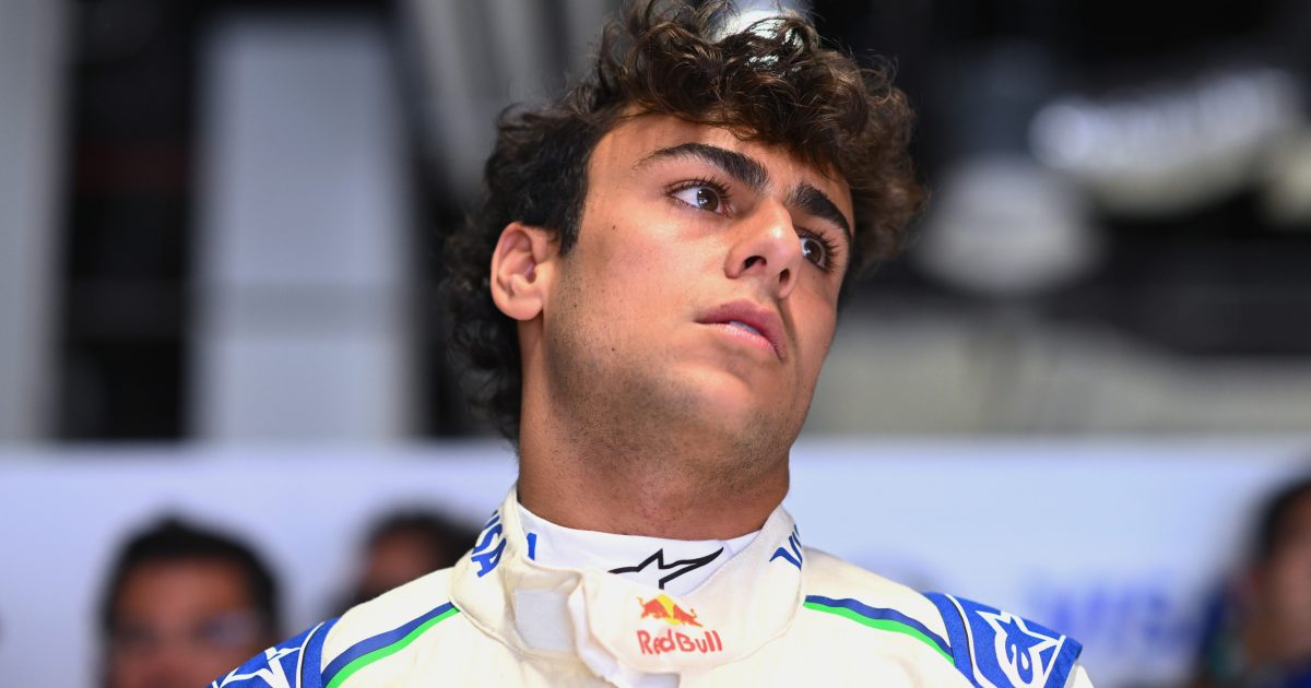 Racing Bulls confirma troca de motor e punição de grid para Lindblad na Malásia | Grande Prêmio