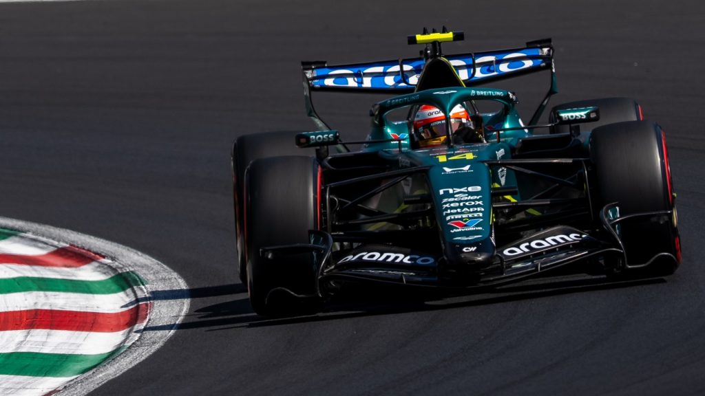 Alonso y Lawson cambian elementos en parque cerrado y comienzan el GP de Italia desde boxes
