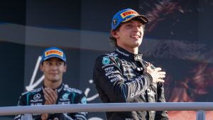 Antonelli admite focar “pontos em prol do campeonato” em duelo contra Russell na F1 2026