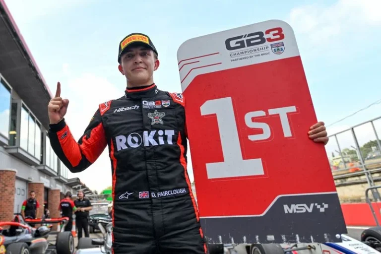 Fairclough e Fluxá vencem etapa da GB3 em Brands Hatch e evitam título de Bedrin