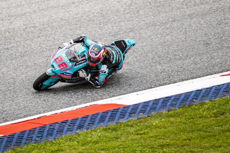 Quiles chega ao Japão com 1º match-point na Moto3. Confira matemática do título