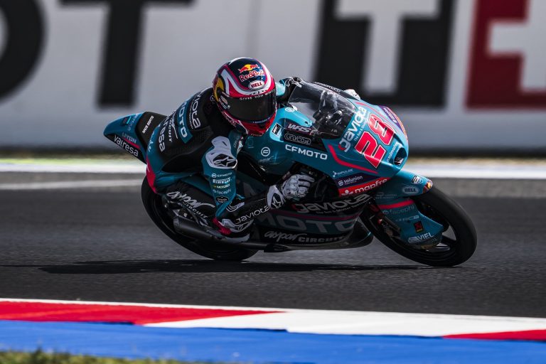 Quiles supera Almansa na última curva e vence GP de San Marino na Moto3 por apenas 0s021