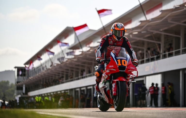 15) Luca Marini (Honda), 1min30s037