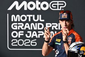 Acosta minimiza chance de título após 1ª vitória e define objetivo para MotoGP 2026